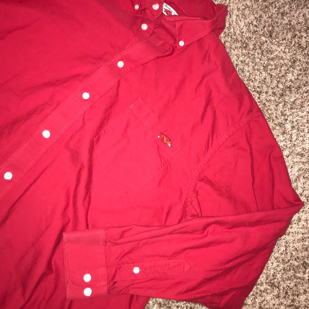 Razorback Button Down